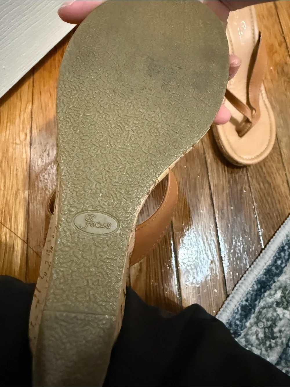 Focus lightweight tan